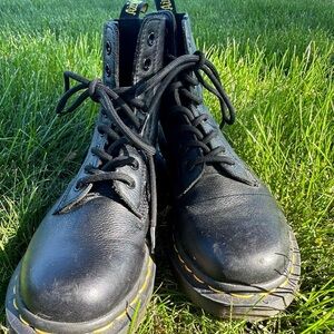 Dr. Martens 1460 Pascal Virginia leather boots